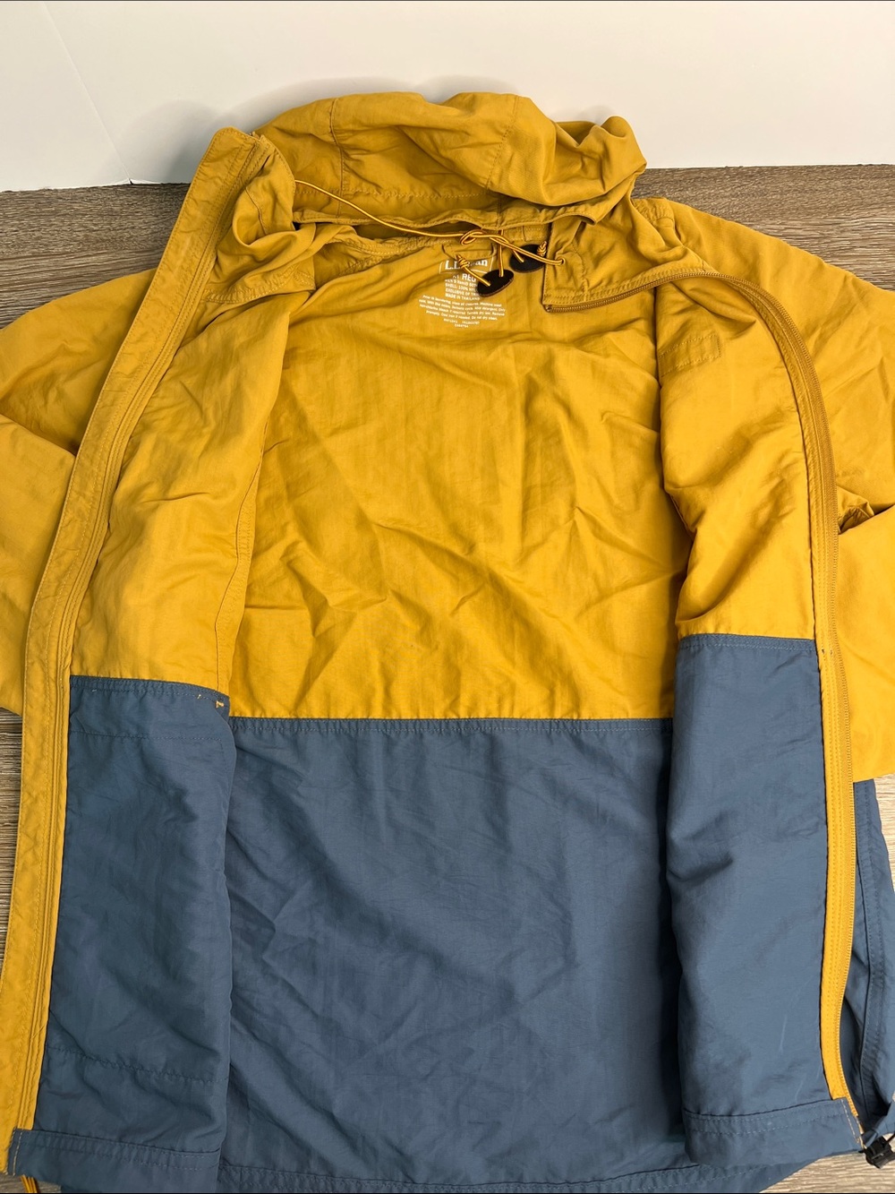 L.L.Bean Colorblock Hooded Windbreaker Jacket Tan Blue Lightweight Men’s M - Picture 3 of 11